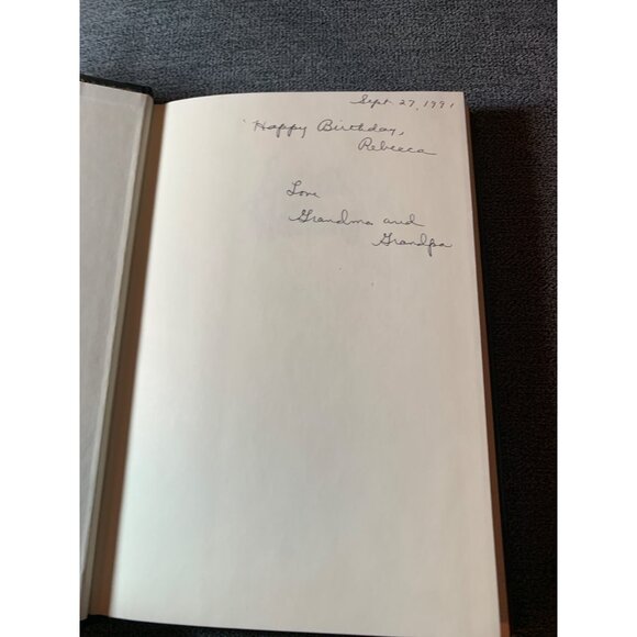 V.C. Andrews "Secrets Of The Morning" Hardcover Book - Picture 4 of 6